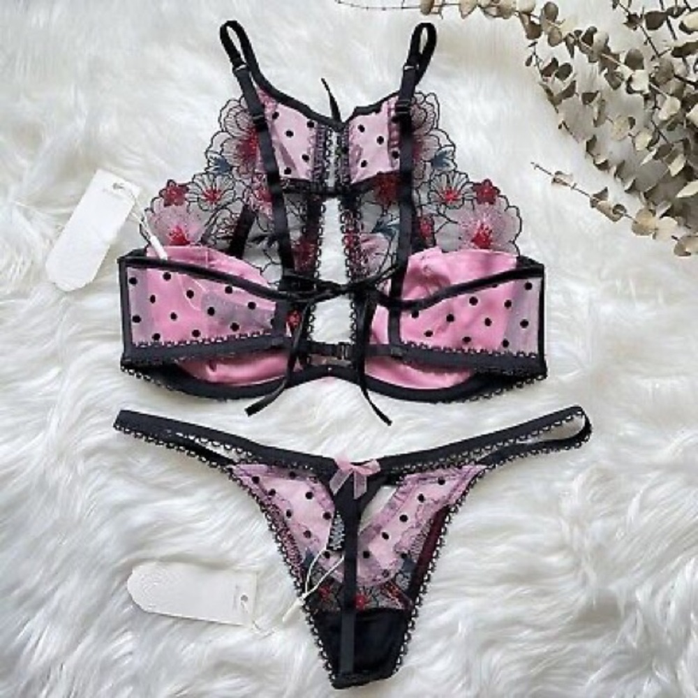 2 PC For Love & Lemons Zinnia Set - Picture 2 of 5